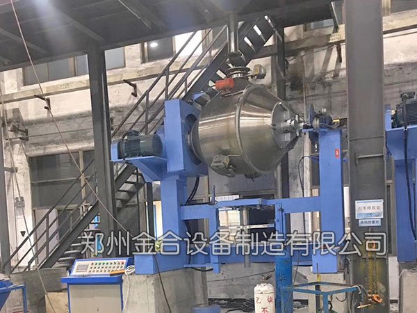 深圳鉑科雙運動三維混合機自動化投入生產(chǎn)